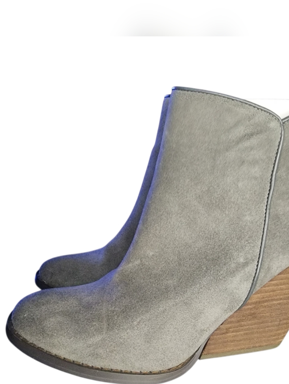 Very Volatile - Whitby Demi Wedge Suede Ankle Bootie, Womens 7.5 - Picture 3 of 12